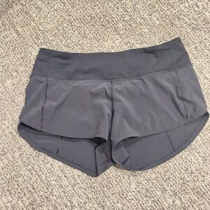 lululemon high rise hotty hot 2.5 inch length